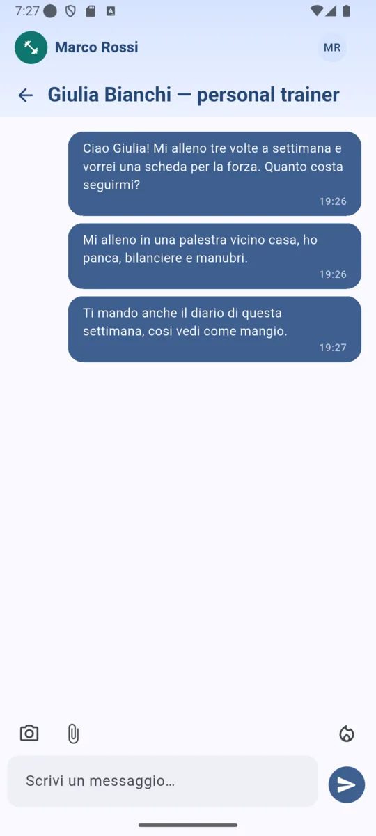 La chat col trainer con una scheda appena ricevuta